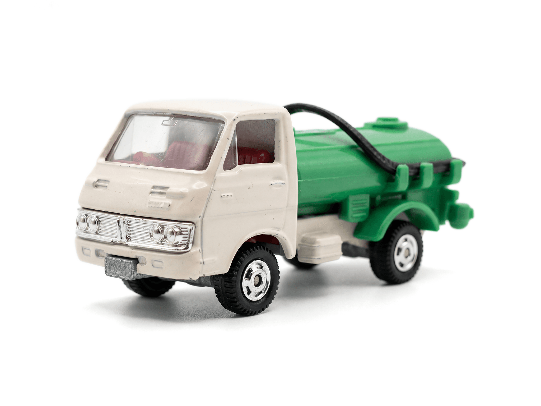Isuzu Elf Vacuum Car