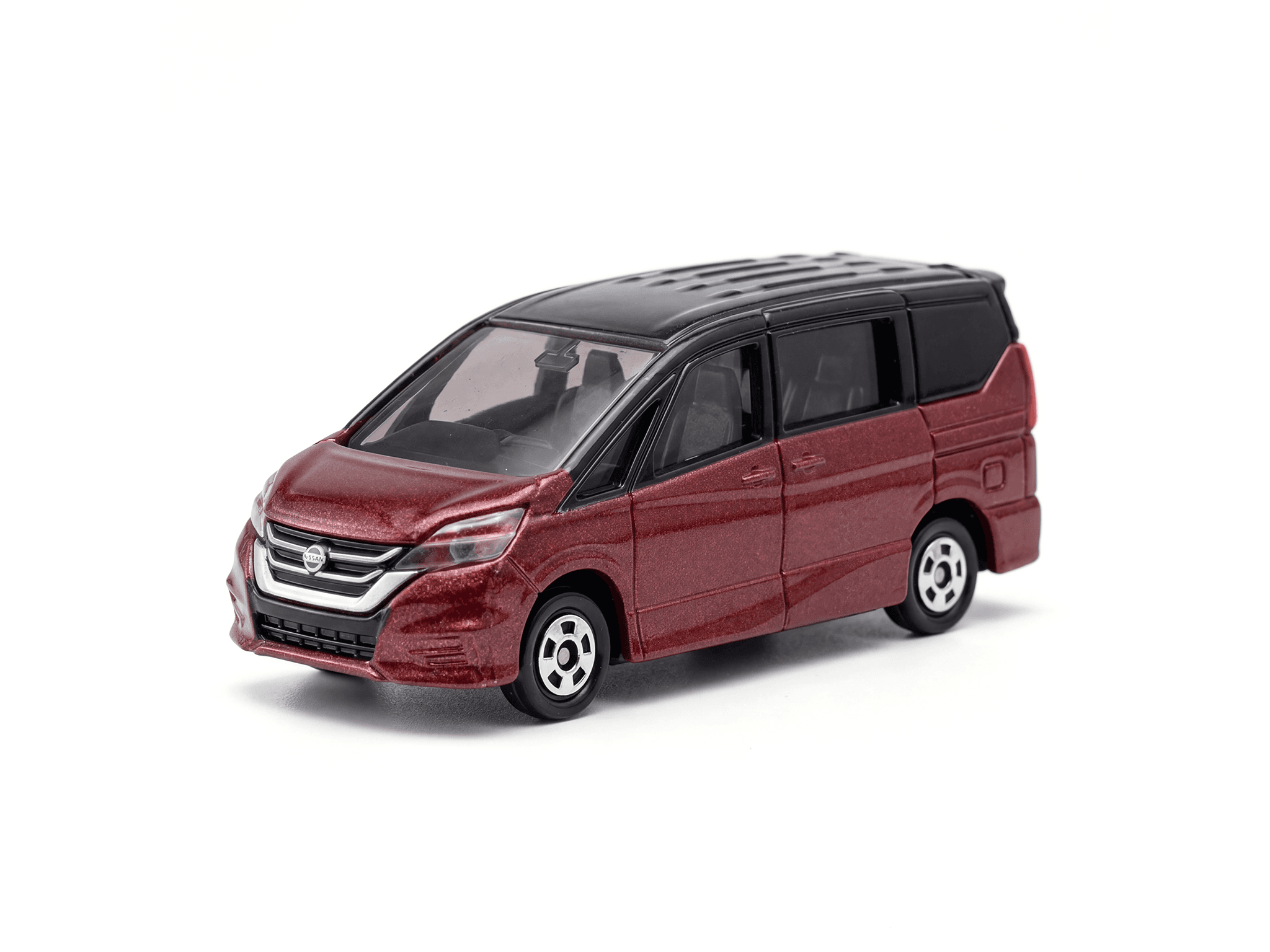 Nissan Serena (2016)