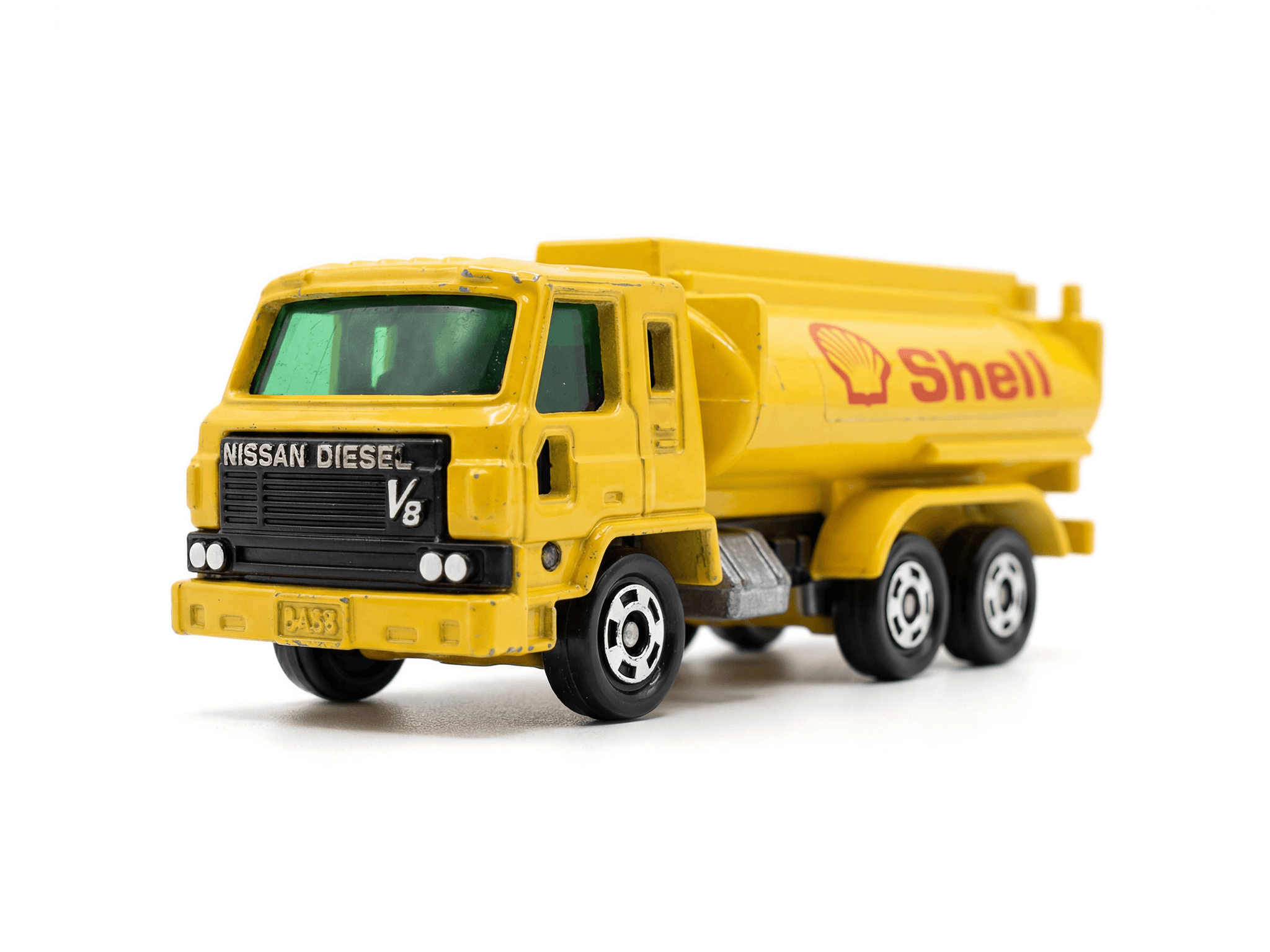 Nissan Diesel Tank Lorry (1981)