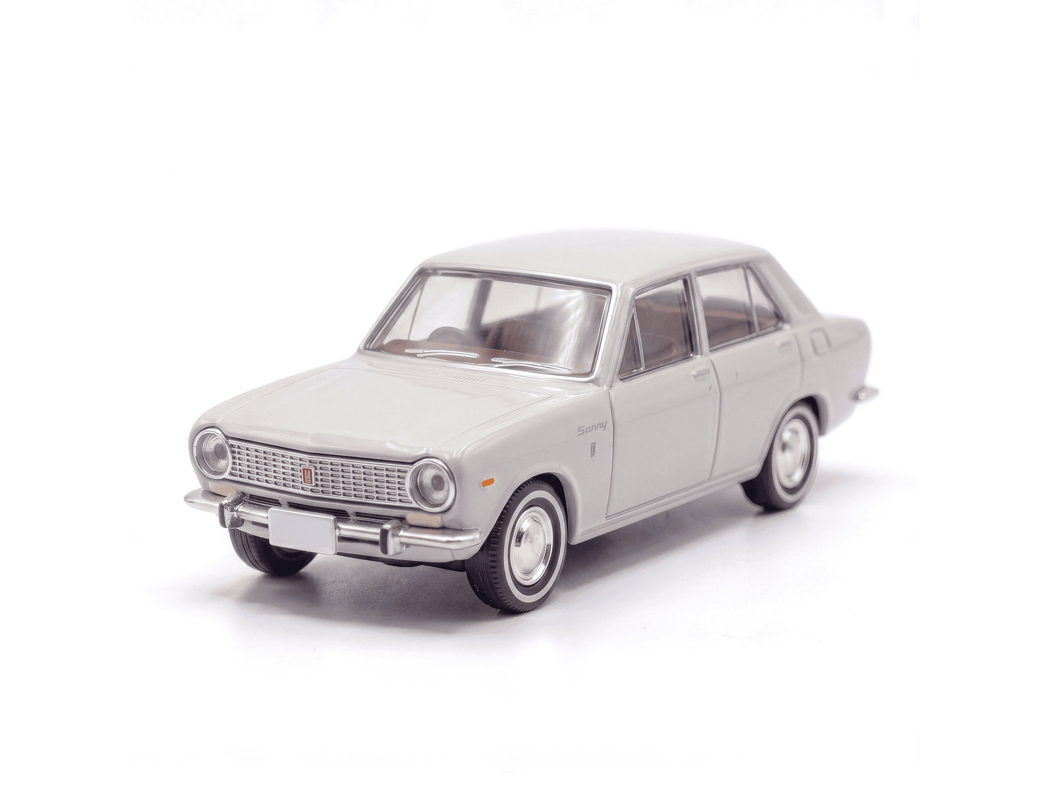 Datsun Sunny 1000 4door Deluxe (68)