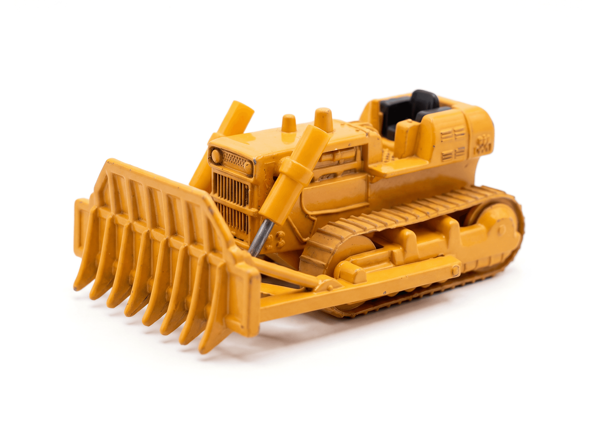 Komatsu D65A Rakedozer