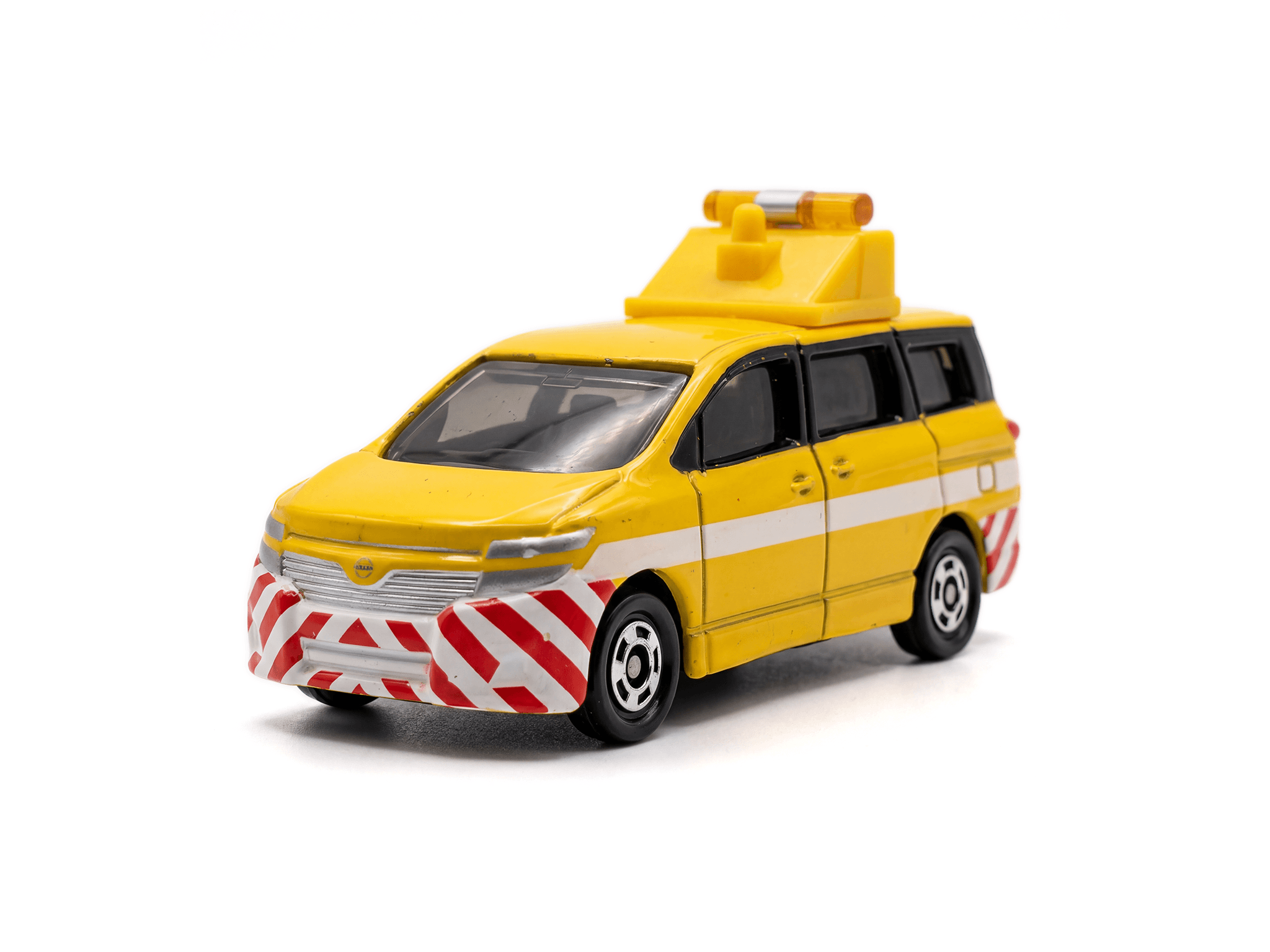 Nissan Elgrand Road Patrol Car