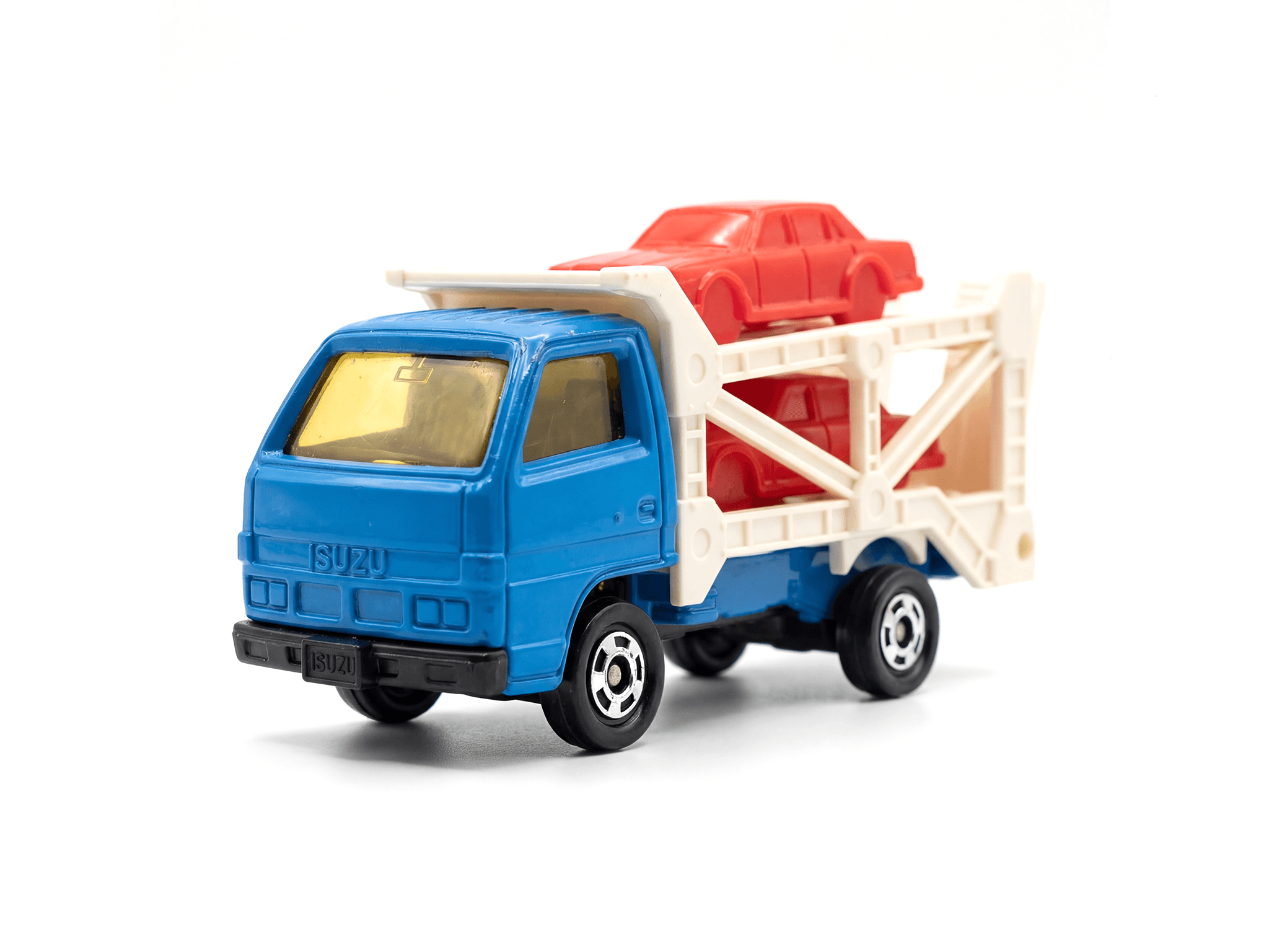 Isuzu Elf Carcarrier