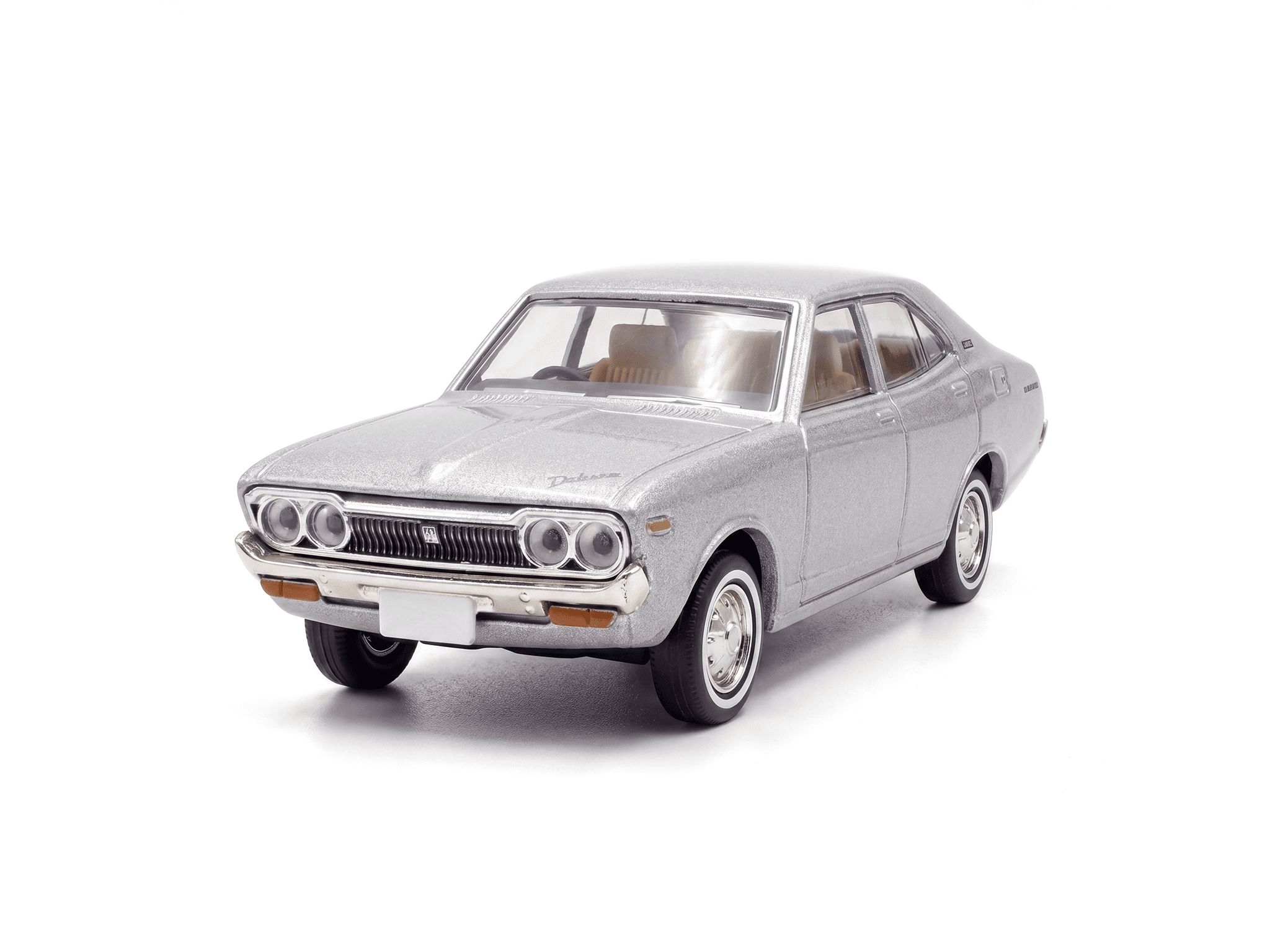 Nissan Violet 1400 Deluxe