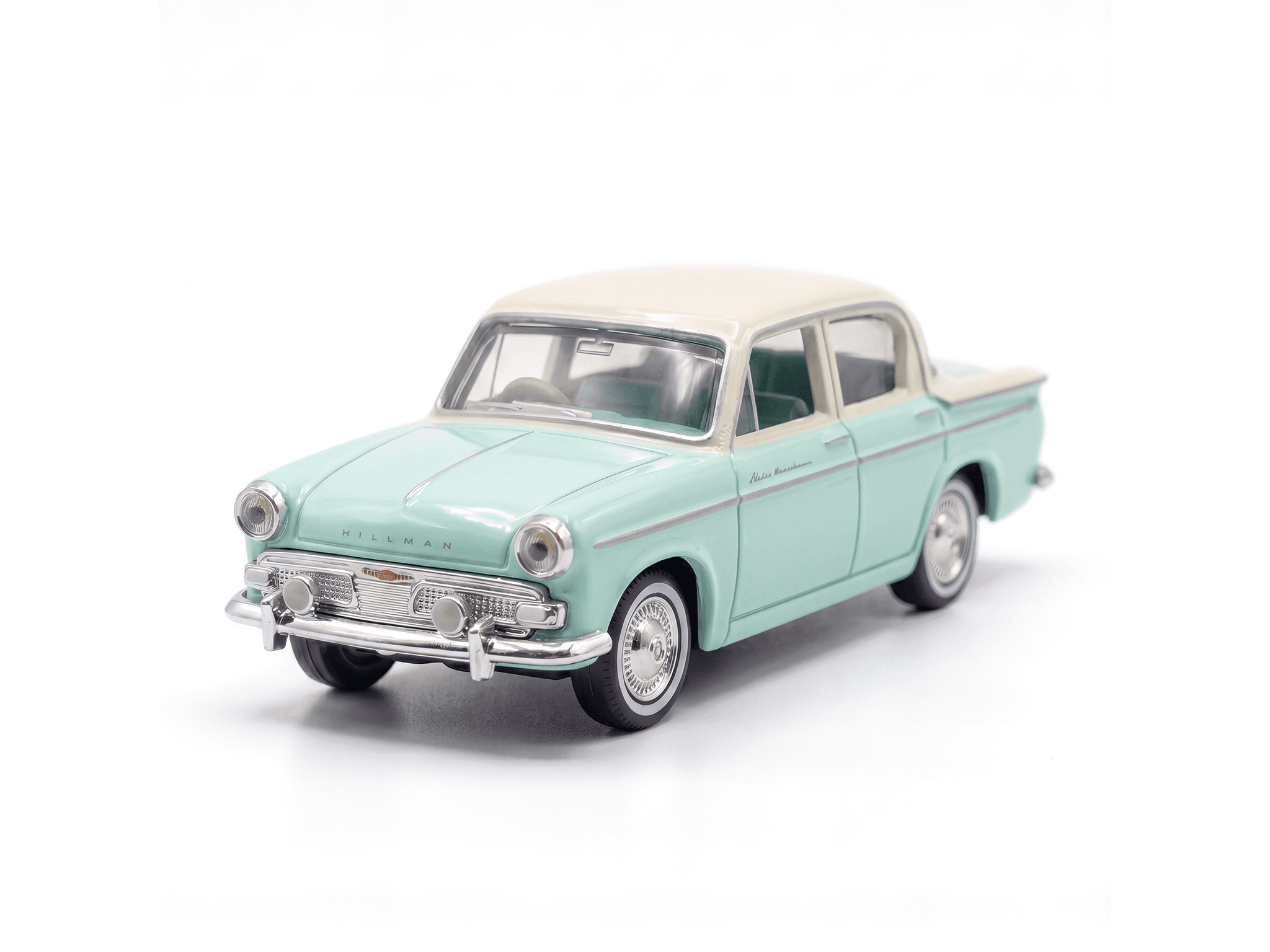 Isuzu Hillman Minx Super Deluxe