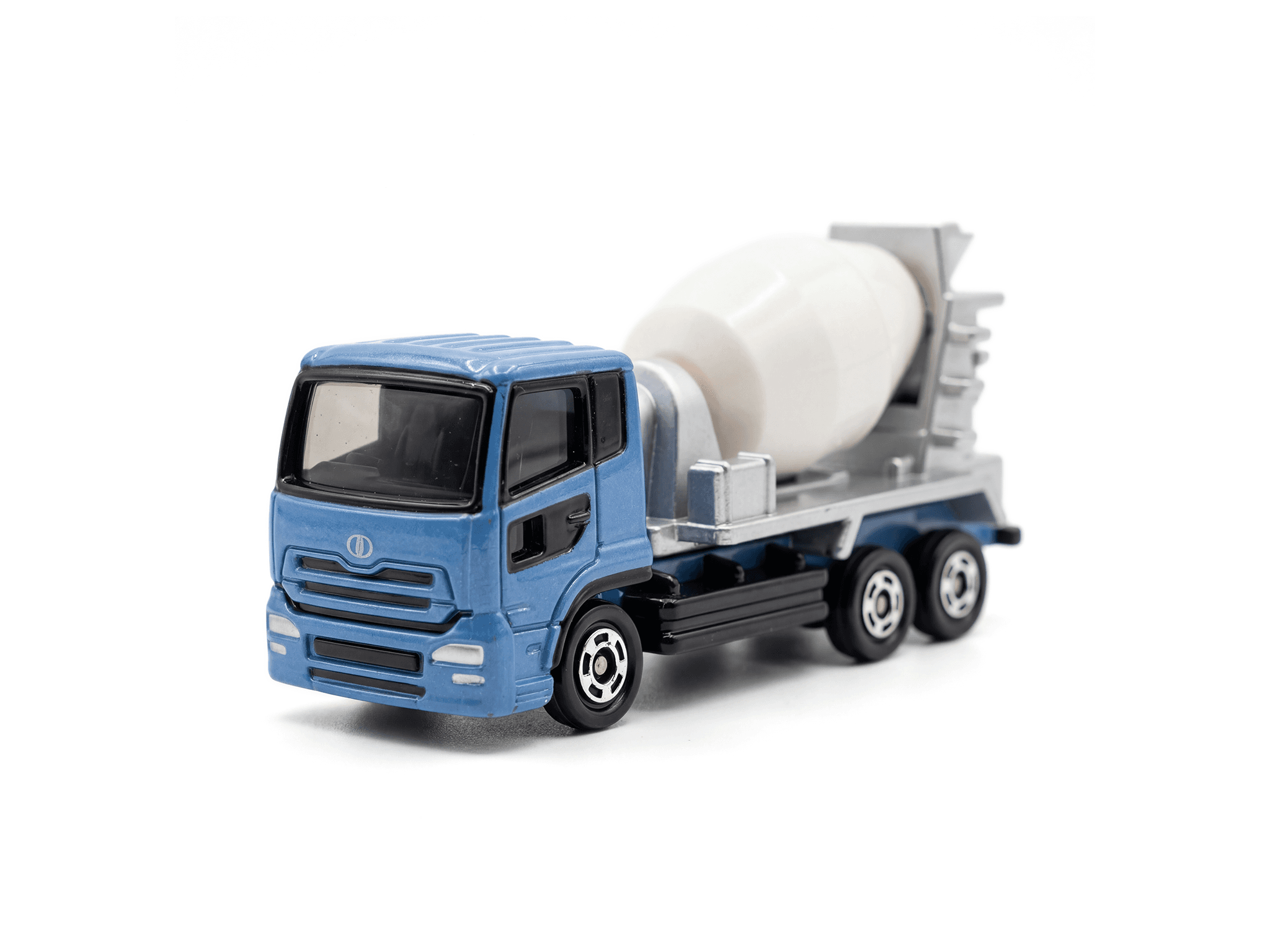 Nissan Diesel Quon Mixer Car