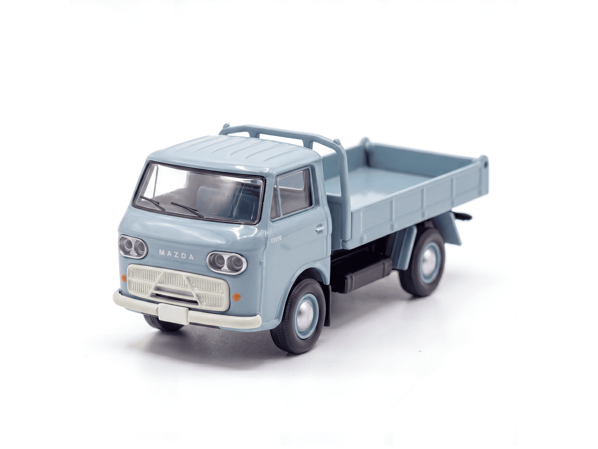 Mazda E2000 Dump Truck
